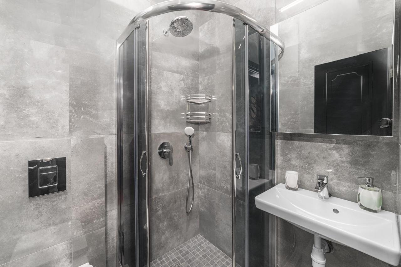 Apart Hotel D'Monica Odessa Luaran gambar