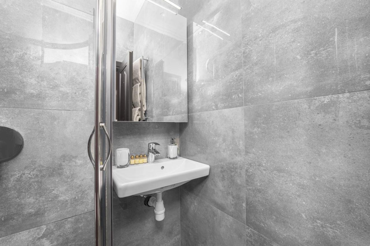 Apart Hotel D'Monica Odessa Luaran gambar